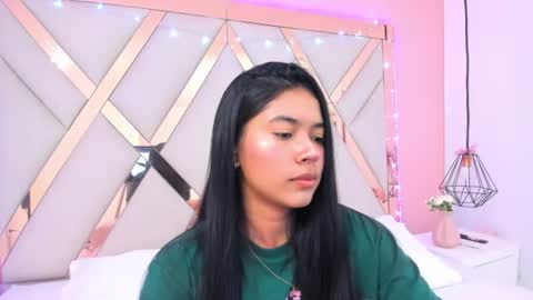 Snapshot of samantaa_shy chatting on June 25, 4:34 am sam online show from June 25, 4:34 am