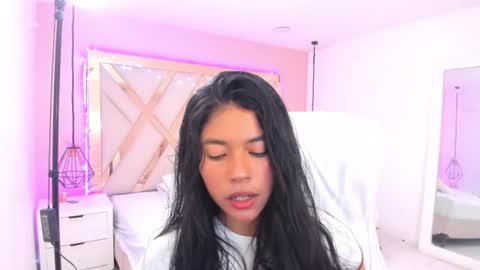 Snapshot of samantaa_shy chatting on July 11, 2:36 am sam online show from July 11, 2:36 am
