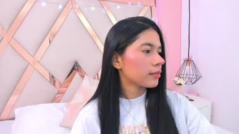 Snapshot of samantaa_shy chatting on July 16, 12:38 am sam online show from July 16, 12:38 am