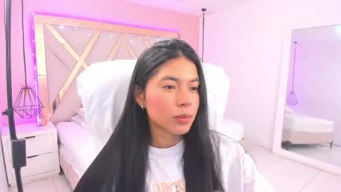 Snapshot of samantaa_shy chatting on July 26, 2:42 am sam online show from July 26, 2:42 am