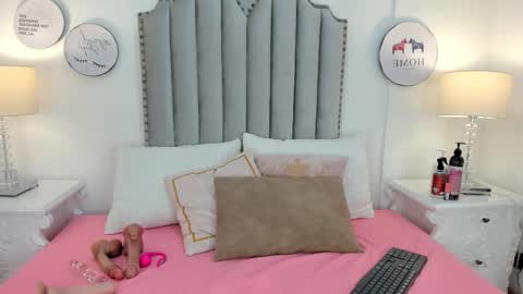 Samanta online show from December 19, 7:43 pm