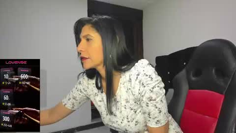 Snapshot of samantha1_rosse01 chatting on July 25, 11:02 pm samantha1_rosse01 online show from July 25, 11:02 pm
