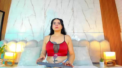 samantha_fiire online show from July 22, 12:30 pm