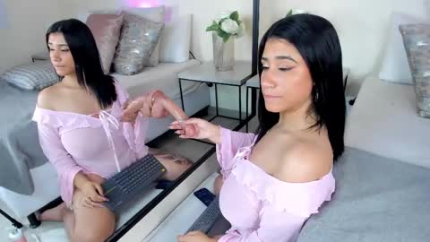 Snapshot of samantha_hotly chatting on May 6, 1:49 pm Samantha online show from May 6, 1:49 pm