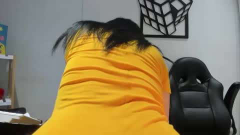 Andy online show from May 18, 11:32 pm