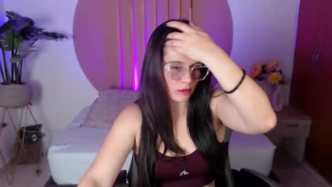 Snapshot of samantha_loughty chatting on December 16, 7:30 pm S A M A N T H A online show from December 16, 7:30 pm