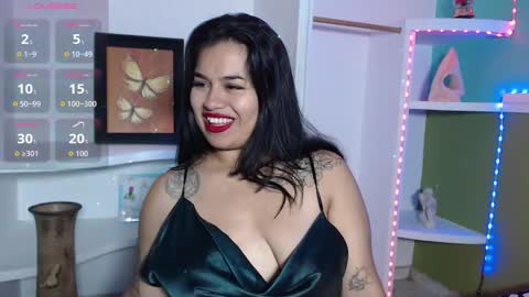 Snapshot of samantha_smiithh chatting on December 3, 1:02 am samantha_smiithh online show from December 3, 1:02 am