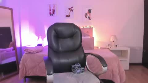 Samantha online show from May 29, 8:07 pm