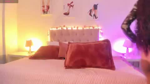 Samantha online show from June 10, 8:30 pm
