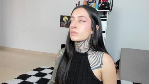 Snapshot of samantha_steward chatting on May 5, 8:06 pm Fernanda online show from May 5, 8:06 pm