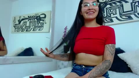 samantha_vaker online show from April 30, 9:41 pm