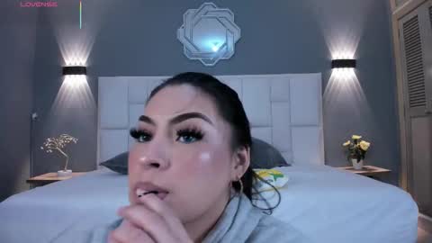  Samanthaa online show from November 10, 11:42 am