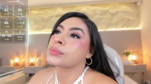 Snapshot of samanthaa_22_ chatting on May 22, 11:27 am Samanthaa online show from May 22, 11:27 am