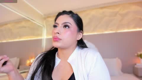 Snapshot of samanthaa_22_ chatting on May 23, 11:36 am Samanthaa online show from May 23, 11:36 am
