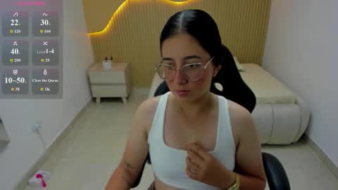   online show from February 28, 12:17 pm