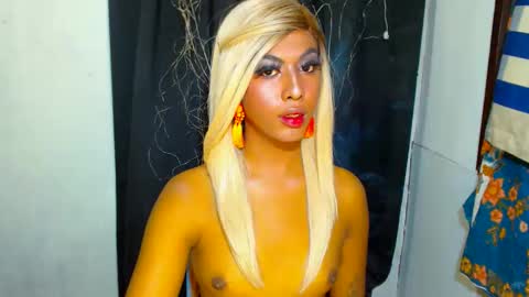 Snapshot of samanthag_17 chatting on November 23, 10:09 pm Samantha online show from November 23, 10:09 pm