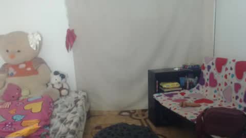 Snapshot of samanthakler17 chatting on December 31, 11:09 am samantha online show from December 31, 11:09 am