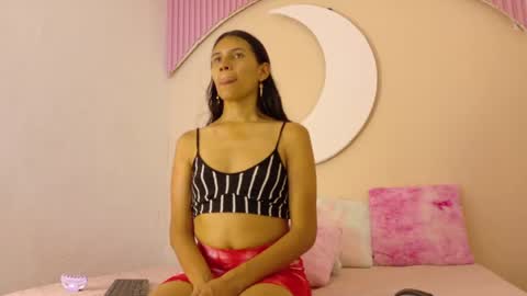 samanthalaurent online show from June 4, 7:47 am