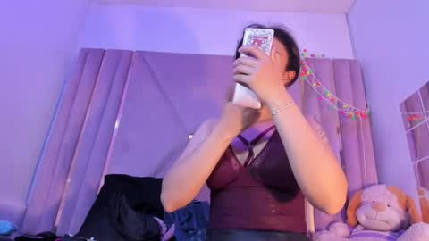 Snapshot of samanthamoonsx chatting on June 24, 8:41 pm Samantha online show from June 24, 8:41 pm