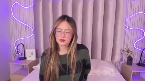 Snapshot of samanthapeachs chatting on September 13, 1:55 pm Alejandra online show from September 13, 1:55 pm