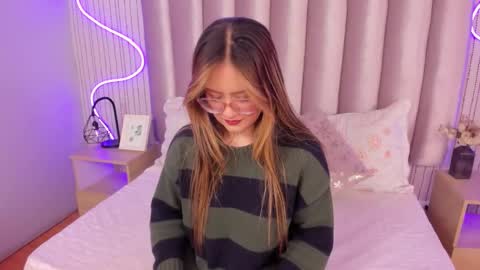 Snapshot of samanthapeachs chatting on September 26, 12:53 pm Alejandra online show from September 26, 12:53 pm