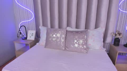 Snapshot of samanthapeachs chatting on September 27, 12:54 pm Alejandra online show from September 27, 12:54 pm