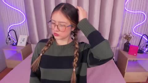 Snapshot of samanthapeachs chatting on December 2, 1:39 pm Alejandra online show from December 2, 1:39 pm