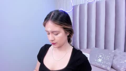 Snapshot of samanthapeachs chatting on December 3, 12:14 pm Alejandra online show from December 3, 12:14 pm