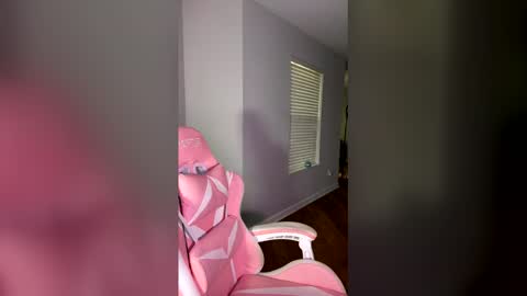 Snapshot of samanthaporsha chatting on May 28, 12:46 pm samanthaporsha online show from May 28, 12:46 pm