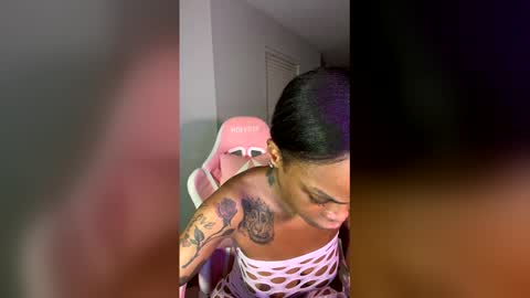 Snapshot of samanthaporsha chatting on June 1, 12:01 am samanthaporsha online show from June 1, 12:01 am