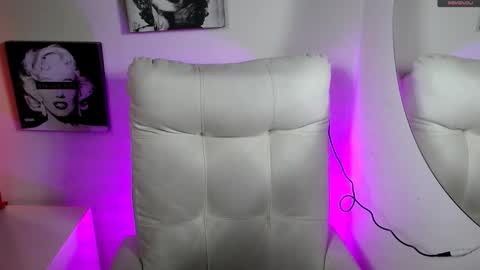 Samantha online show from December 13, 7:53 pm