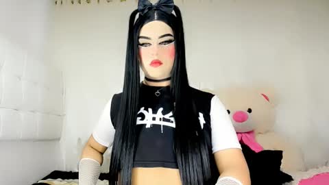 Snapshot of samanthax_xissadora1 chatting on February 19, 6:10 pm samanthax_xissadora1 online show from February 19, 6:10 pm