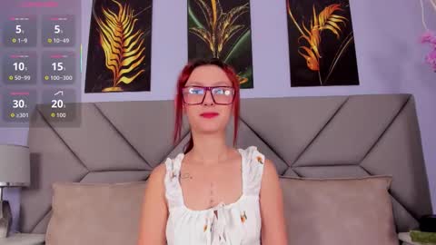 Snapshot of samara_goals chatting on September 15, 11:43 am Samara  online show from September 15, 11:43 am