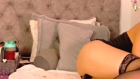 Snapshot of samara_kim chatting on July 28, 8:34 pm SAMARA online show from July 28, 8:34 pm