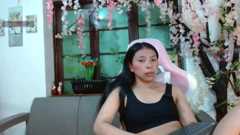 Snapshot of samara_selene chatting on June 5, 3:13 am SAMARA online show from June 5, 3:13 am