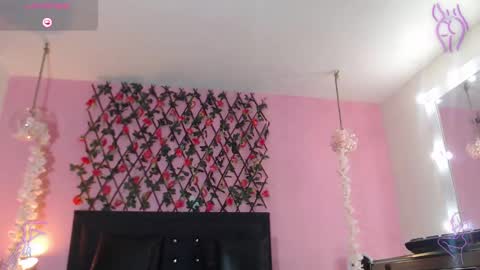 Snapshot of samaracortez chatting on September 11, 7:47 pm Sammy online show from September 11, 7:47 pm