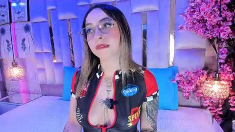 Snapshot of samarajhonson_ chatting on July 20, 9:06 pm Samara jhonson online show from July 20, 9:06 pm