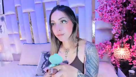 Snapshot of samarajhonson_ chatting on July 26, 9:54 pm Samara jhonson online show from July 26, 9:54 pm