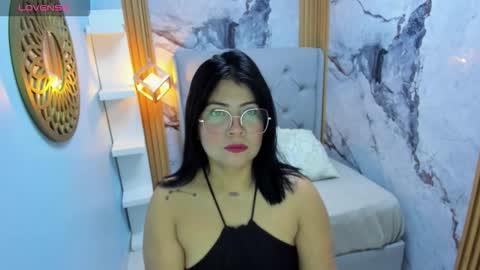 samaralee3 online show from February 9, 12:42 pm