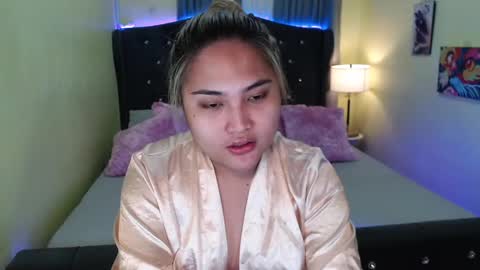 Snapshot of samaralovets chatting on December 21, 5:51 pm samara online show from December 21, 5:51 pm