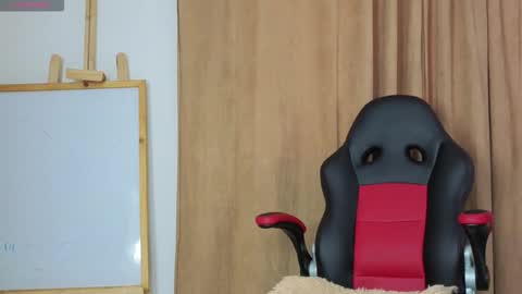 Sara  online show from February 21, 11:33 am