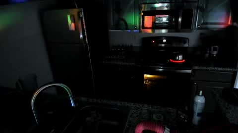 Yaya online show from February 15, 5:41 am