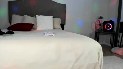 Yaya online show from September 15, 2:00 am