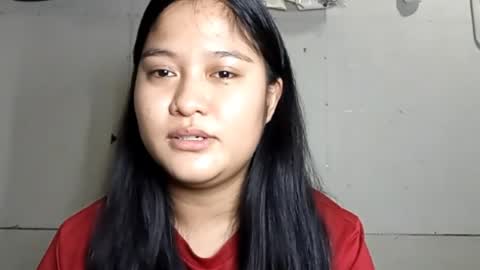 Snapshot of samathavandertuig chatting on April 1, 5:19 am Olivia online show from April 1, 5:19 am