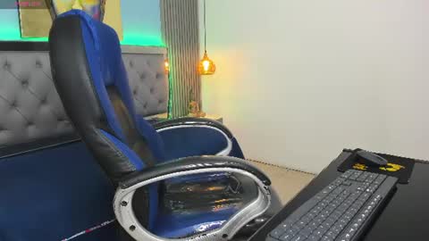 Snapshot of samblack_ chatting on July 6, 1:08 pm Sam online show from July 6, 1:08 pm
