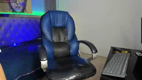 Snapshot of samblack_ chatting on July 7, 12:53 pm Sam online show from July 7, 12:53 pm