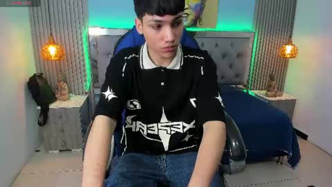 Snapshot of samblack_ chatting on July 11, 2:42 pm Sam online show from July 11, 2:42 pm