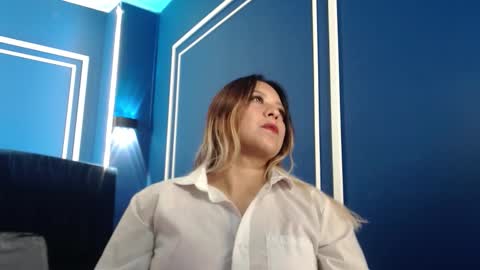 Snapshot of sami_1_8 chatting on December 4, 3:27 am Samy online show from December 4, 3:27 am