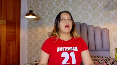 Snapshot of sami_1_8 chatting on June 6, 8:02 pm Samy online show from June 6, 8:02 pm