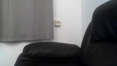 samiam381653 online show from October 6, 10:18 pm